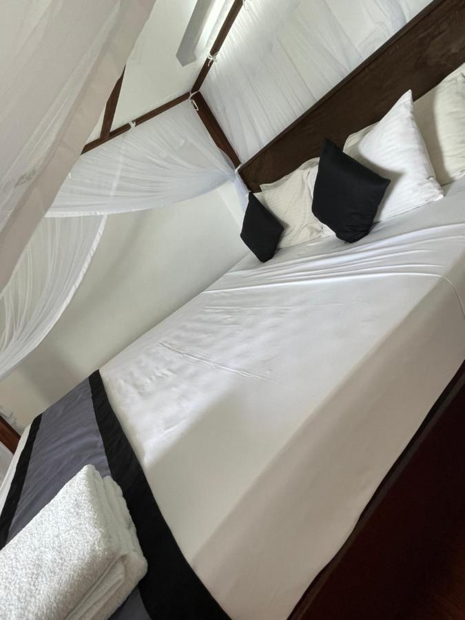 Happy Bay Hotel Weligama Exterior photo