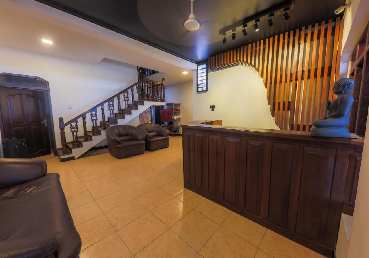 Happy Bay Hotel Weligama Exterior photo